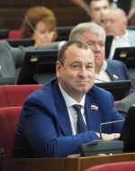 Игорь Николаев принял участие в очередном заседании краевого парламента